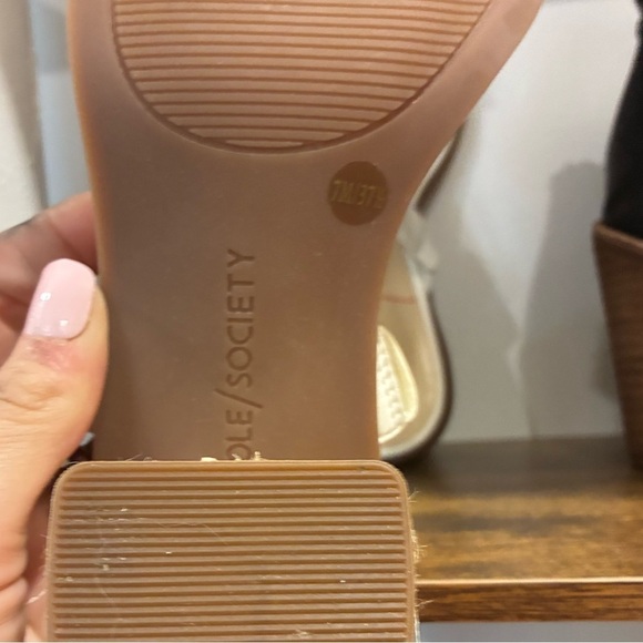 Sole Society open toe white slides size 7 - Picture 2 of 2